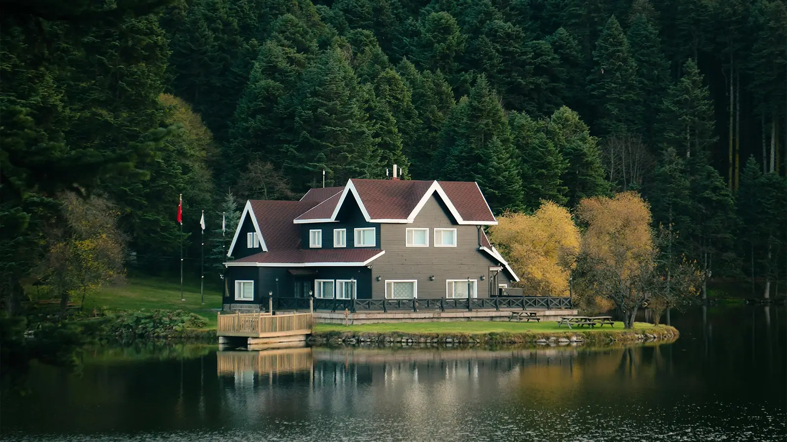 Lakefront home with wide landscape view in the Shuswap near Salmon Arm British Columbia